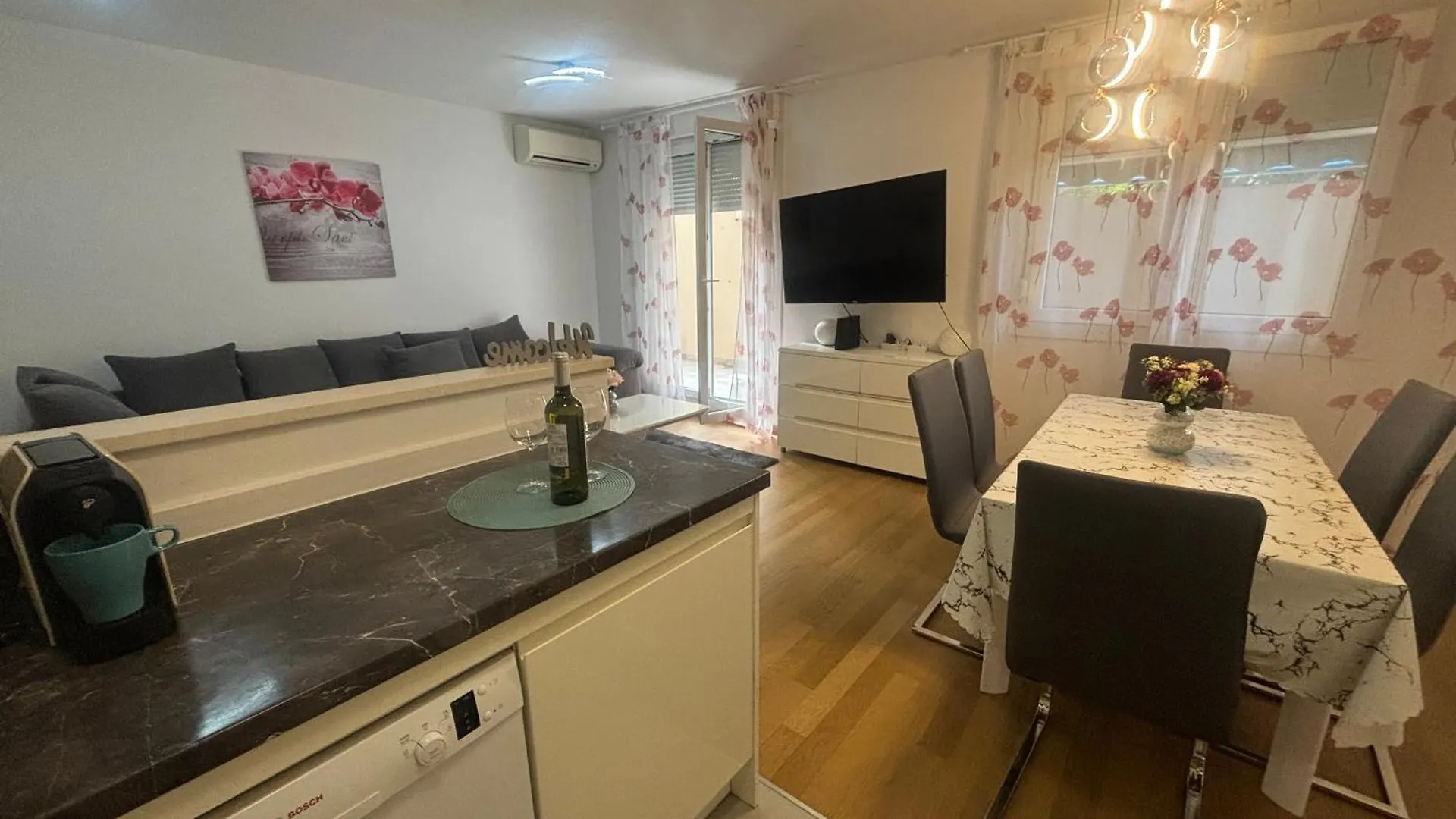 Apartment Dalmatinos Split Znjan Хорватия